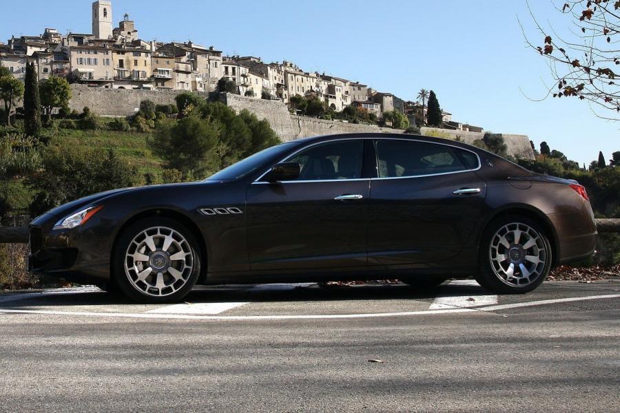  Maserati Quattroporte 2012 года  (фото 82 из 126)